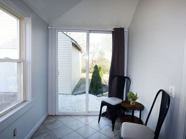 25 Hillside Ave, Middleboro MA 02346