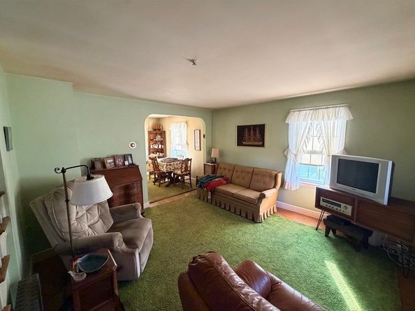 192 Concord Rd, Lincoln MA 01773