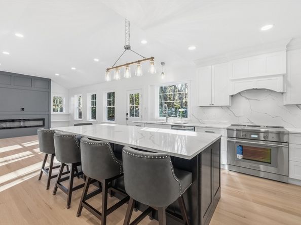 4 Aerial Street, Lexington MA 02421