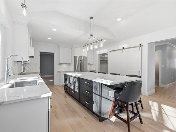 4 Aerial Street, Lexington MA 02421