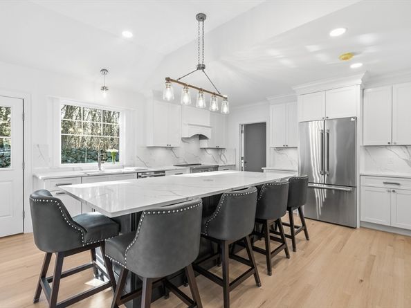 4 Aerial Street, Lexington MA 02421