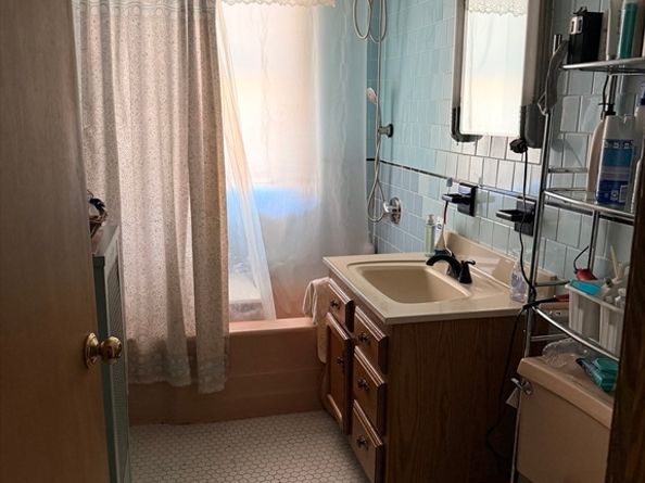 1 Verdi Rd, Worcester MA 01604