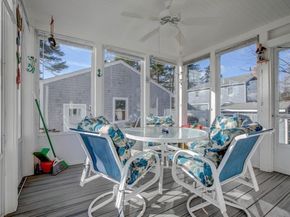 19 Datewood St, Wareham MA 02571