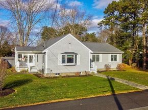 19 Datewood St, Wareham MA 02571