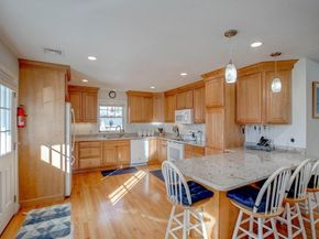 19 Datewood St, Wareham MA 02571