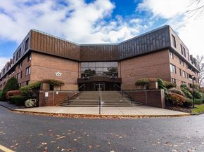 404 Paradise Rd 1T, Swampscott MA 01907