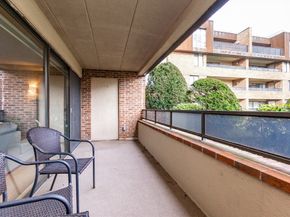 404 Paradise Rd 1T, Swampscott MA 01907