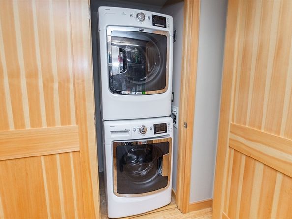 404 Paradise Rd 1T, Swampscott MA 01907