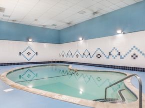 404 Paradise Rd 1T, Swampscott MA 01907