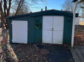 6 Stagecoach Drive, Brookfield MA 01506