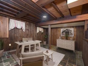 21 Strawberry Ln, Whitman MA 02382