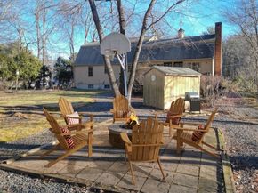 21 Strawberry Ln, Whitman MA 02382