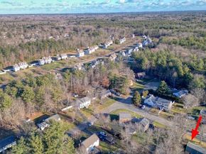 21 Strawberry Ln, Whitman MA 02382