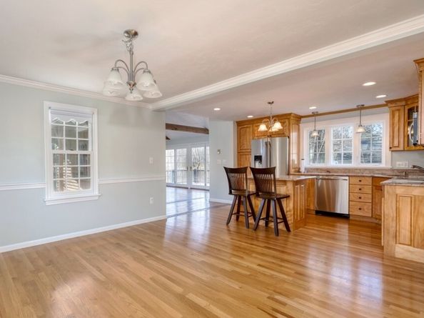 21 Strawberry Ln, Whitman MA 02382