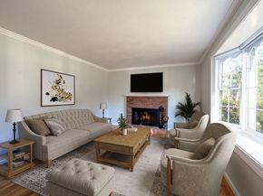 21 Strawberry Ln, Whitman MA 02382