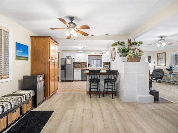 13 Edith Rd, Framingham MA 01701