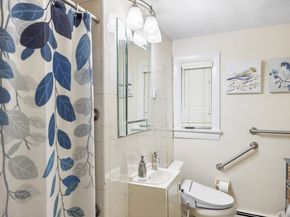 13 Edith Rd, Framingham MA 01701