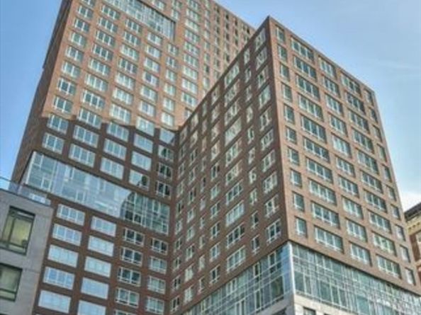 400 Stuart St 17C, Boston MA 02116