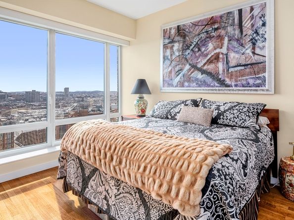 400 Stuart St 17C, Boston MA 02116