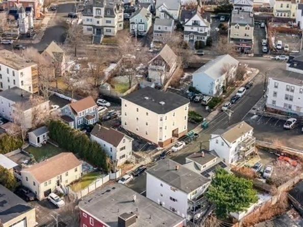 13-15 Amity St, Lynn MA 01902