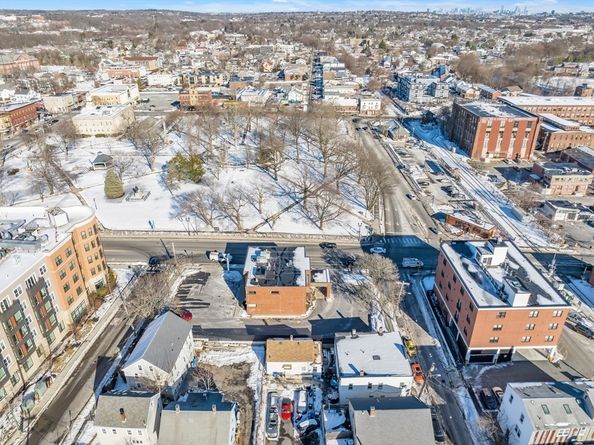 7-11.5 Felton, Waltham MA 02453