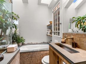 118 Pearl St 2, Cambridge MA 02139