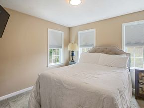 6 Blackwell Dr, Charlton MA 01507