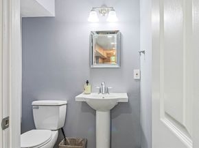 6 Blackwell Dr, Charlton MA 01507