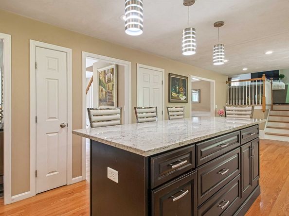 6 Blackwell Dr, Charlton MA 01507