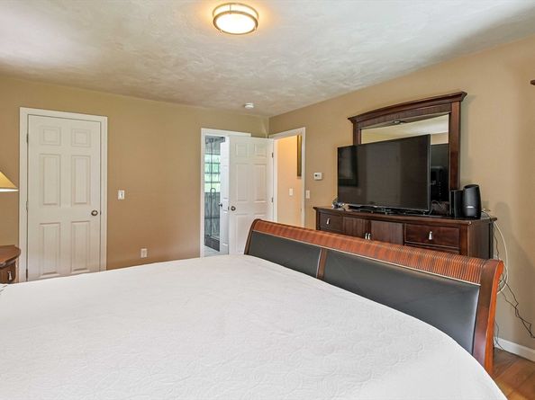 6 Blackwell Dr, Charlton MA 01507