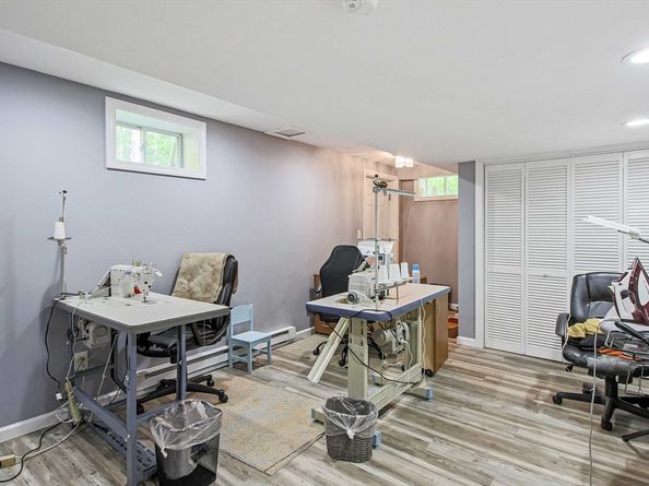 6 Blackwell Dr, Charlton MA 01507