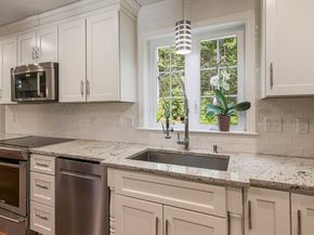 6 Blackwell Dr, Charlton MA 01507