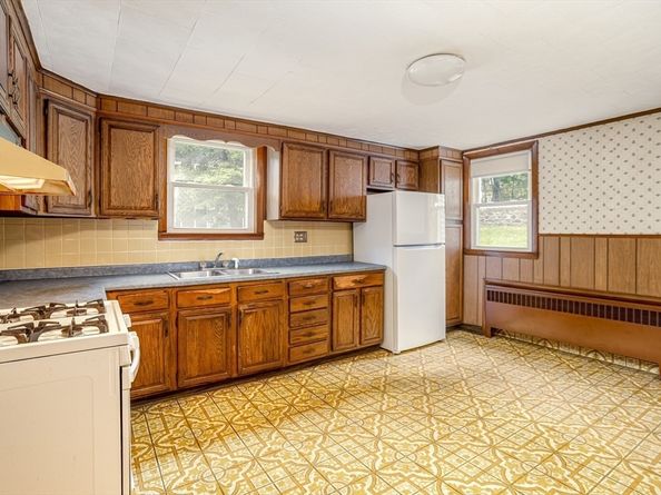 358-360 Fairmount Street, Fitchburg MA 01420
