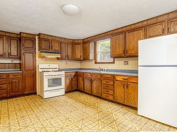 358-360 Fairmount Street, Fitchburg MA 01420