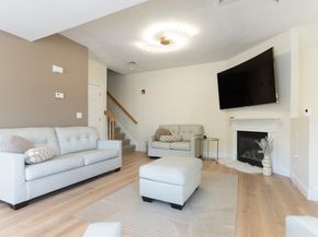 6 Knotts St 6, Hudson MA 01749