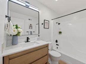20288 Northwest Square, Cupertino CA 95014