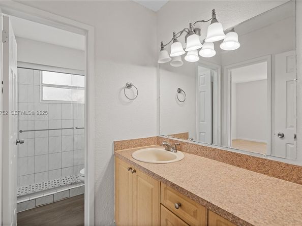 9972 SW 88th St 1126, Miami FL 33176