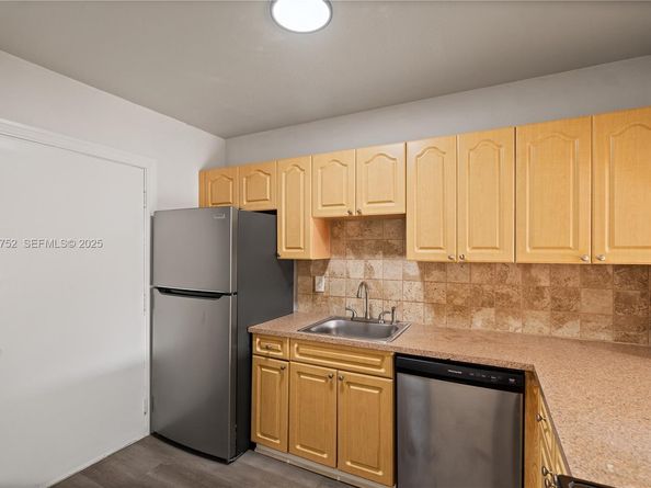 9972 SW 88th St 1126, Miami FL 33176