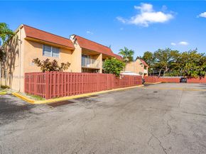9972 SW 88th St 1126, Miami FL 33176