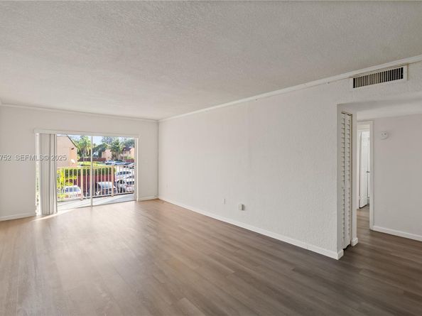 9972 SW 88th St 1126, Miami FL 33176