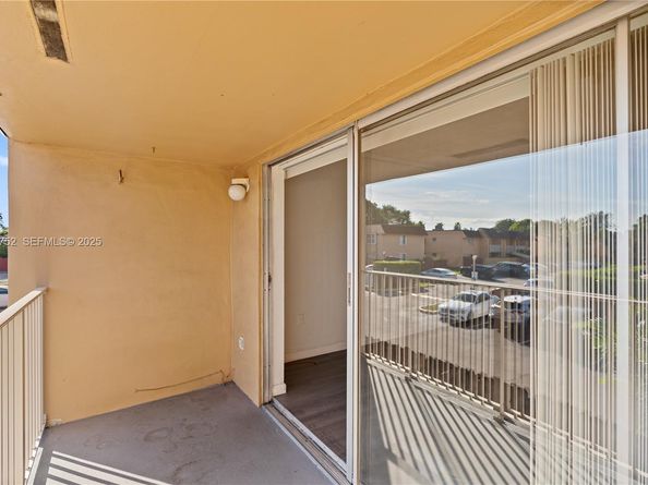 9972 SW 88th St 1126, Miami FL 33176