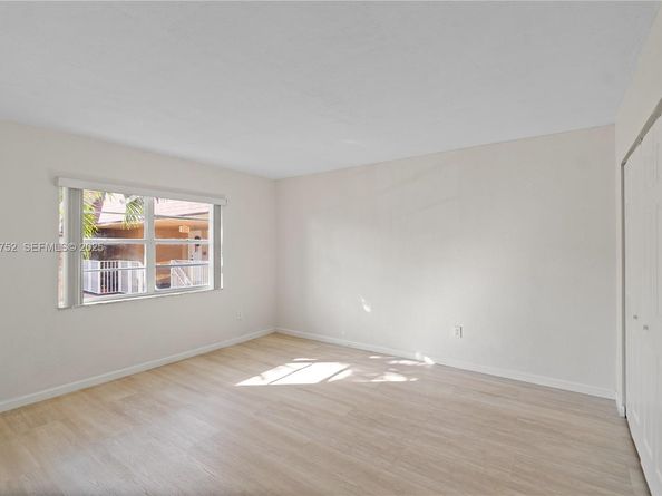 9972 SW 88th St 1126, Miami FL 33176