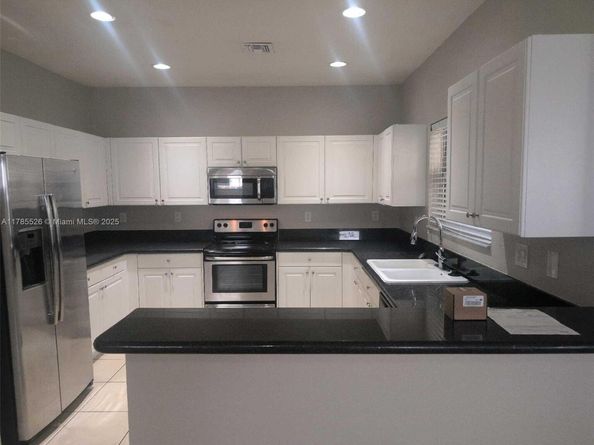 146 NE 36th Ter, Homestead FL 33033