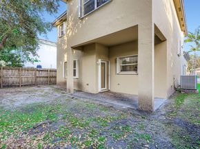 146 NE 36th Ter, Homestead FL 33033