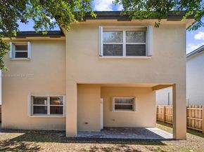 146 NE 36th Ter, Homestead FL 33033