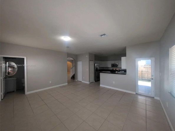 146 NE 36th Ter, Homestead FL 33033