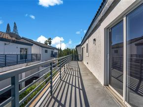 230 NE 212th St, Miami FL 33179