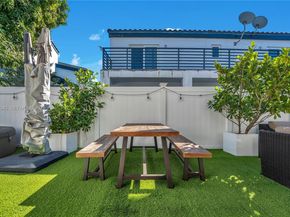 230 NE 212th St, Miami FL 33179