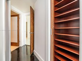 701 Brickell Key Blvd 1504, Miami FL 33131