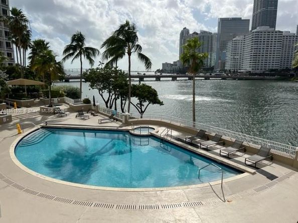 701 Brickell Key Blvd 1504, Miami FL 33131